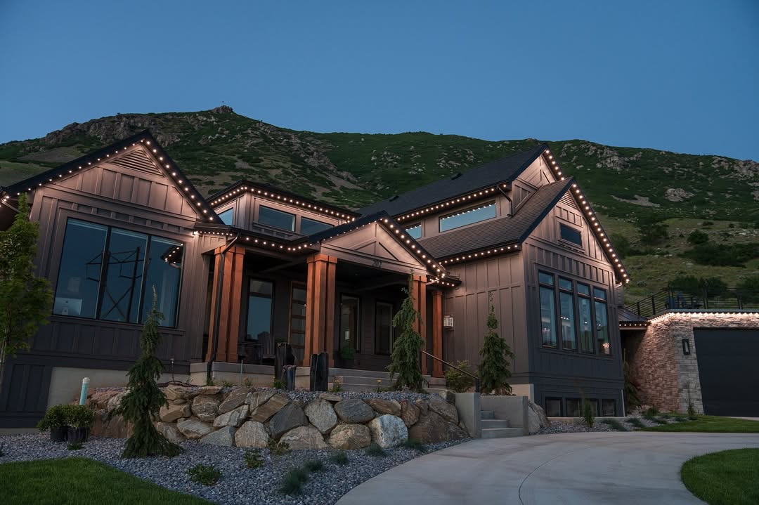 Starise permanent lighting installed on a Calgary home at dusk